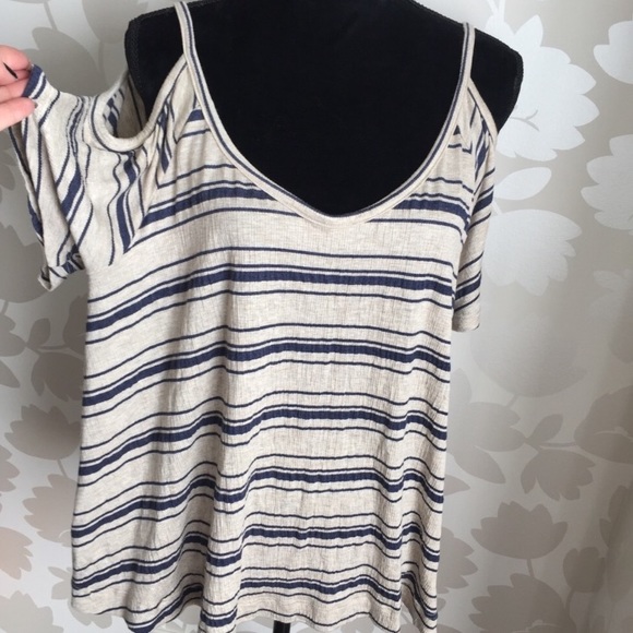 Lush Tops - Lush Cold Shoulder Swing Top (Oatmeal/Navy Stripe)